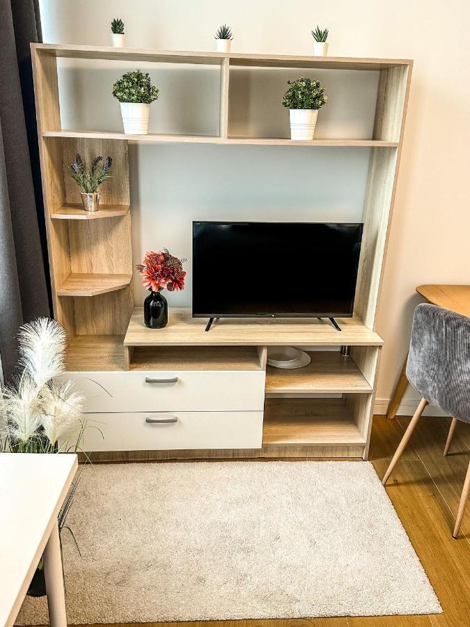 Riga Center - Quiet Studio - 5 Min To Old Town & Nflx Exterior foto